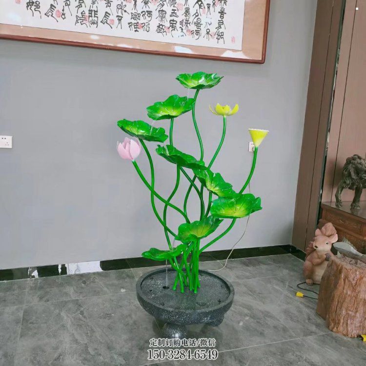 乌鲁木齐荷花雕塑异型优选，城市装饰，展示荷花雕塑定做